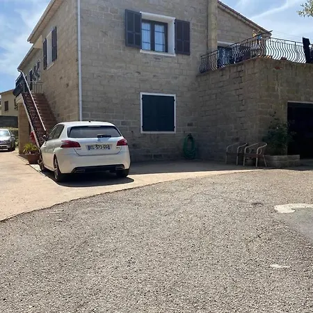 Location Estivale דירה *